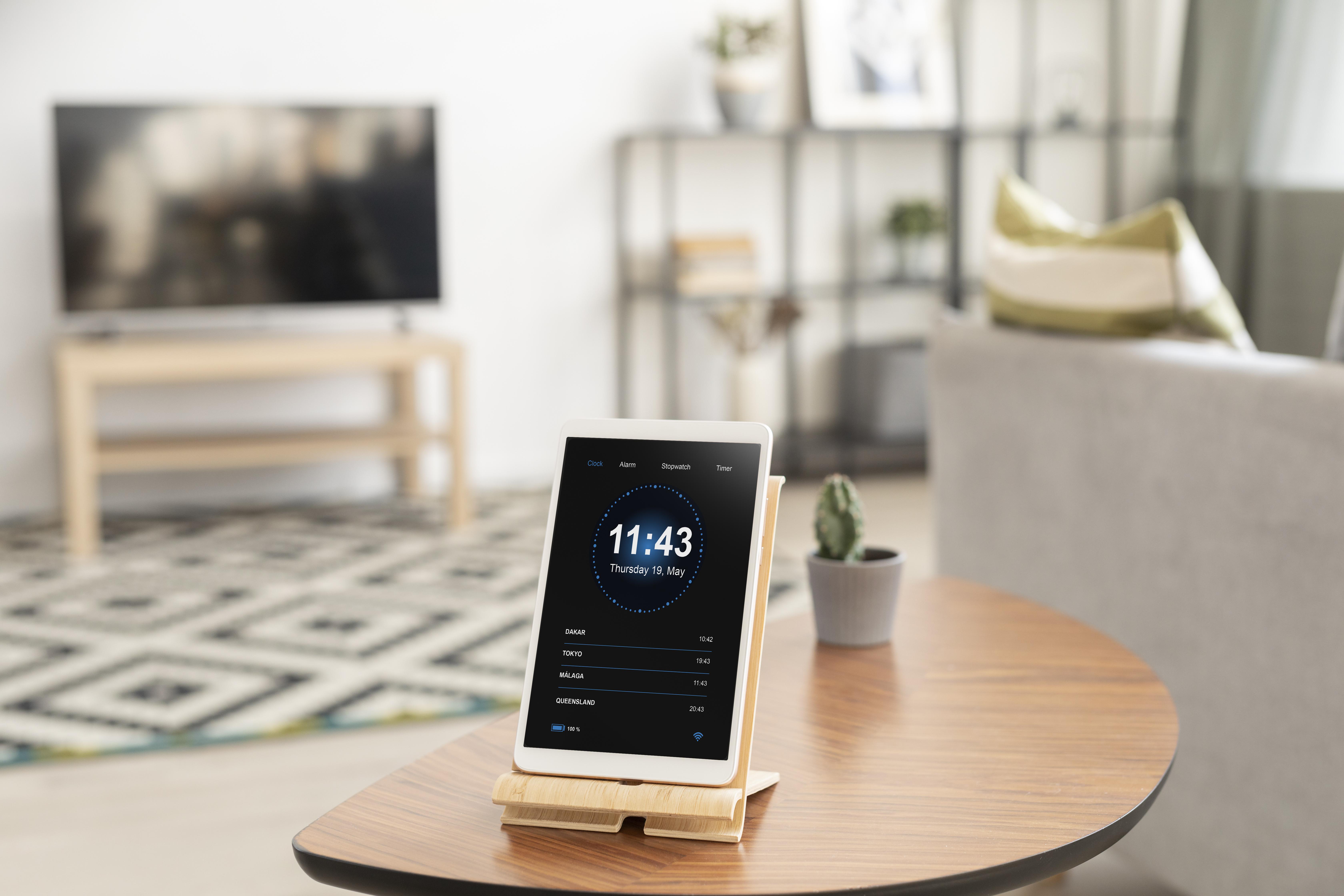 Google Assistant Dark Theme supported devices including smartphone tablet and smart display